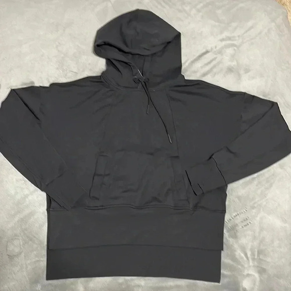 🩷 Athleta Black Cropped Hoodie - Picture 1 of 5
